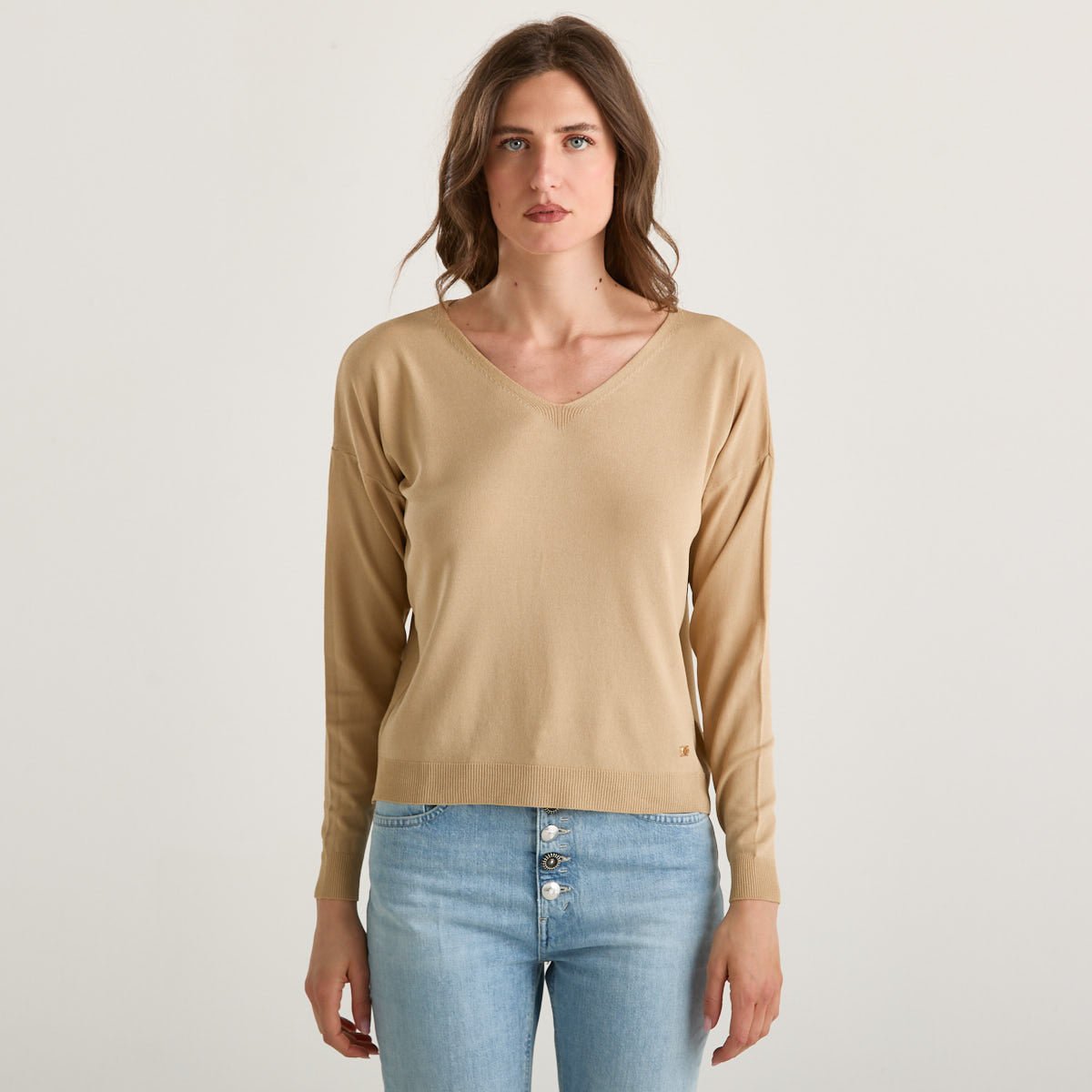 Relish maglioncino scollo a v in tessuto beige