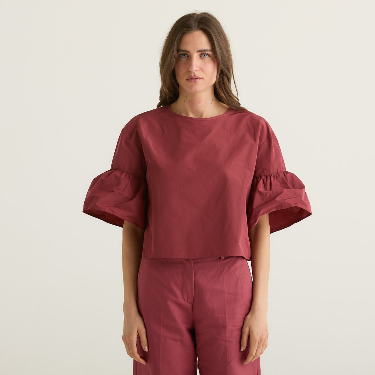 Weekend MaxMara blusa crop ciliegia